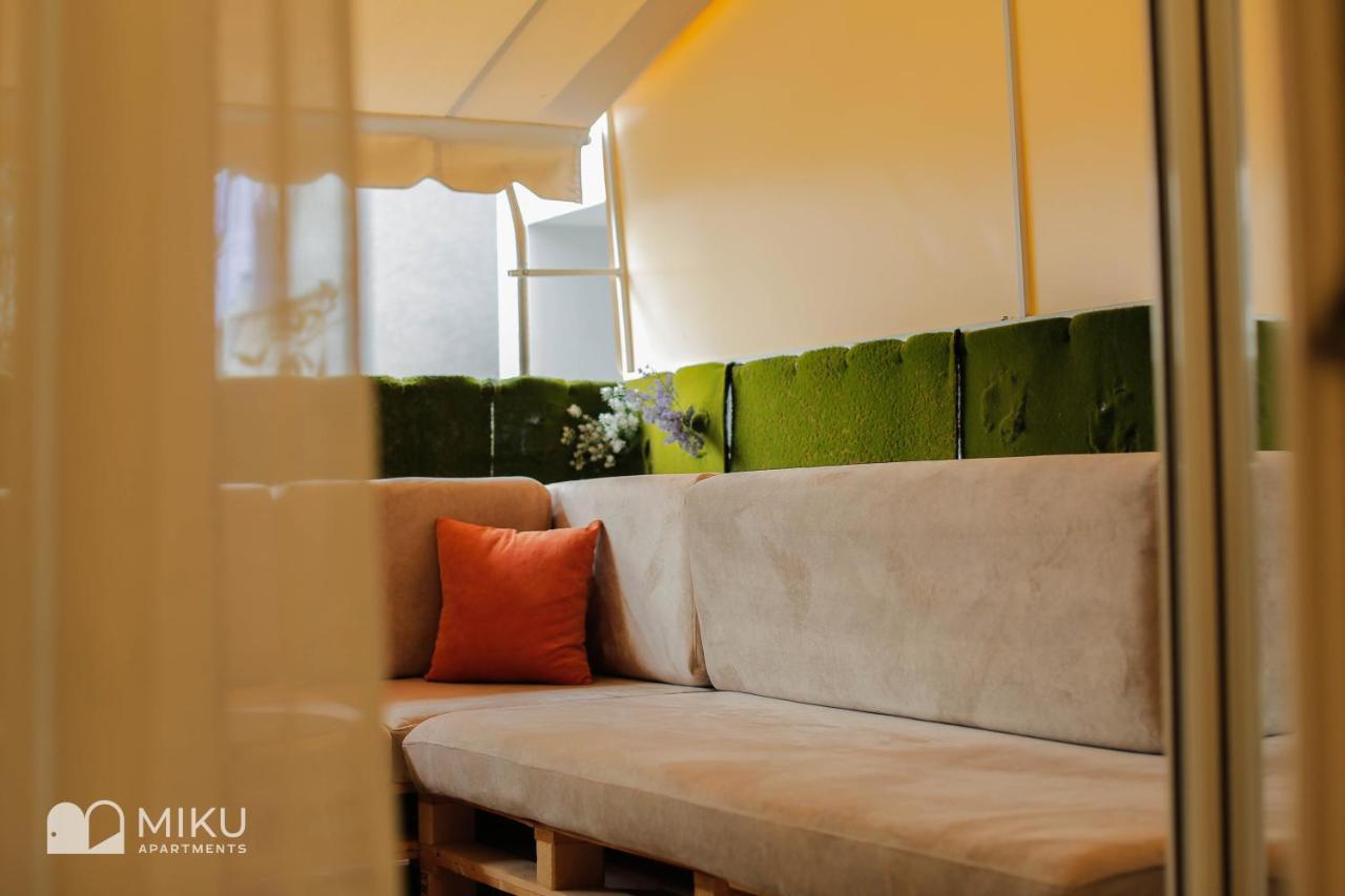 Miku Apartment - Perfect 1Bedroom At Komuna E Parisit ティラナ エクステリア 写真
